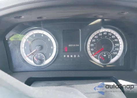 2020 Ram 1500 Classic Tradesman 4X2 5'7 Box из США, поврежденный, VIN 3C6RR6KGXLG196806